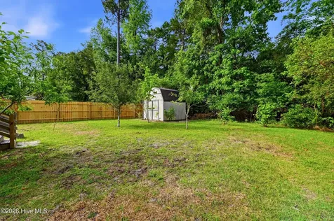 293 Walnut Road Southport NC 28461