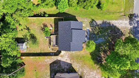 293 Walnut Road Southport NC 28461