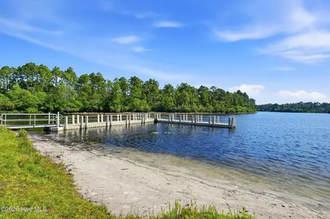 293 Walnut Road Southport NC 28461