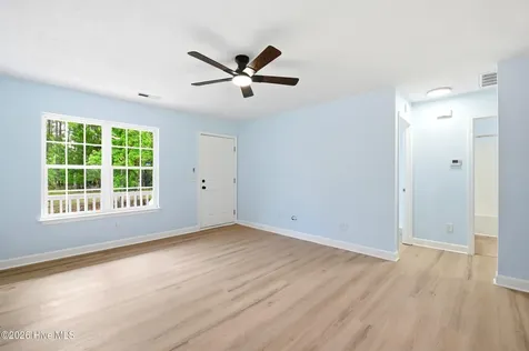 293 Walnut Road Southport NC 28461