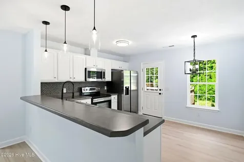 293 Walnut Road Southport NC 28461