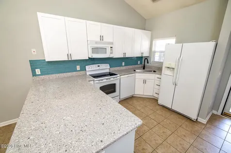 218 Eucalyptus Lane Wilmington NC 28412