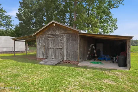 733 Lewis Drive Grifton NC 28530