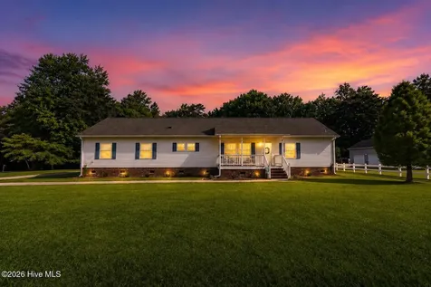 222 Fisher Turnpike Road Arapahoe NC 28510