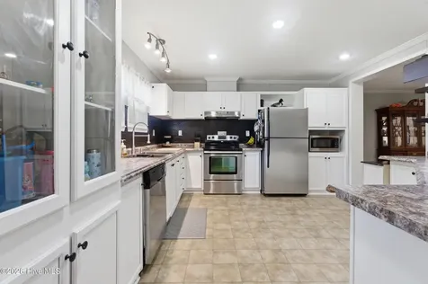 222 Fisher Turnpike Road Arapahoe NC 28510