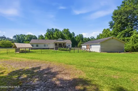 222 Fisher Turnpike Road Arapahoe NC 28510