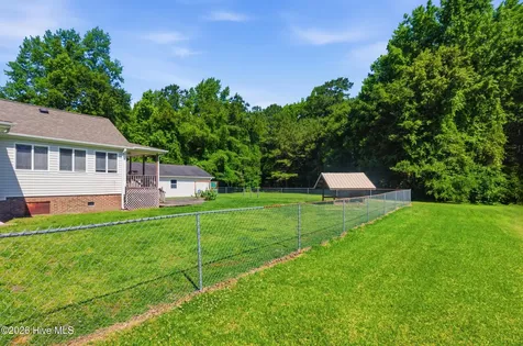 222 Fisher Turnpike Road Arapahoe NC 28510