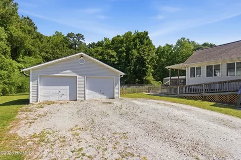222 Fisher Turnpike Road Arapahoe NC 28510