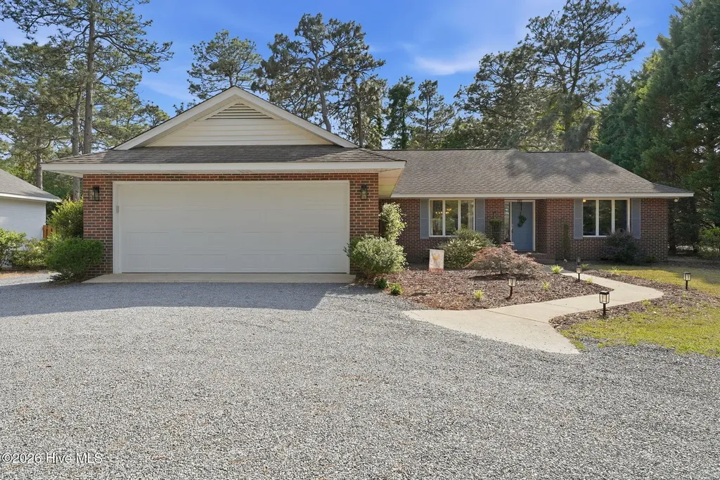 15 Mcleod Road Pinehurst NC 28374