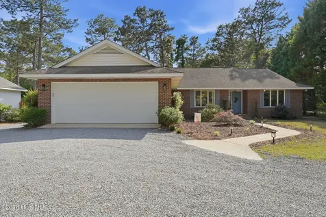 15 Mcleod Road Pinehurst NC 28374