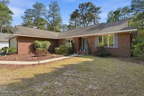 15 Mcleod Road Pinehurst NC 28374