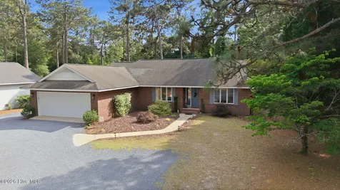 15 Mcleod Road Pinehurst NC 28374