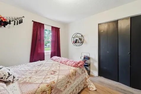 301 King Richard Court Jacksonville NC 28546
