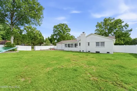 301 King Richard Court Jacksonville NC 28546