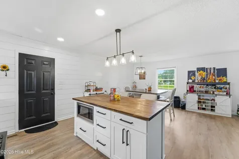 301 King Richard Court Jacksonville NC 28546