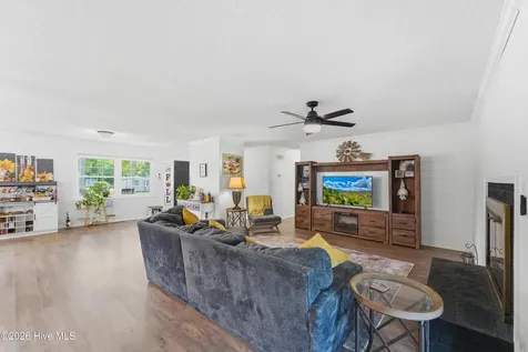 301 King Richard Court Jacksonville NC 28546