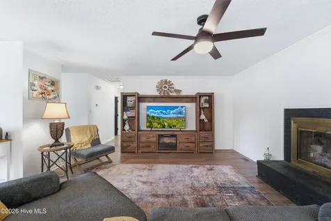 301 King Richard Court Jacksonville NC 28546