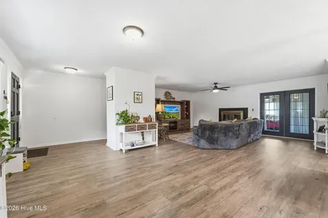 301 King Richard Court Jacksonville NC 28546