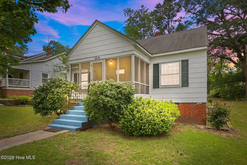 304 Halifax Street Williamston NC 27892