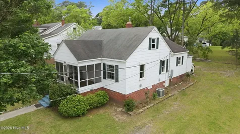 304 Halifax Street Williamston NC 27892