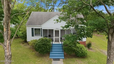 304 Halifax Street Williamston NC 27892