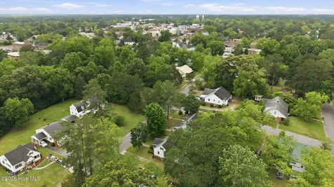 304 Halifax Street Williamston NC 27892