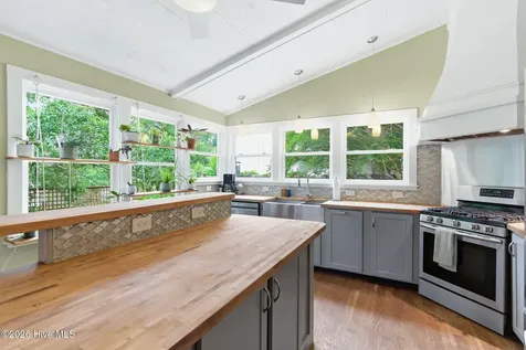 101 SE 23rd Street Oak Island NC 28465