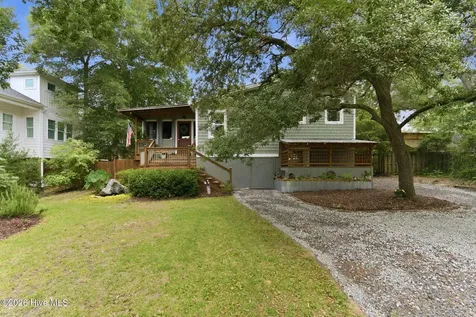 101 SE 23rd Street Oak Island NC 28465