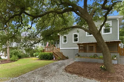 101 SE 23rd Street Oak Island NC 28465