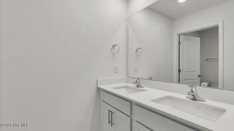718 Lazy Elm Lane Aberdeen NC 28315