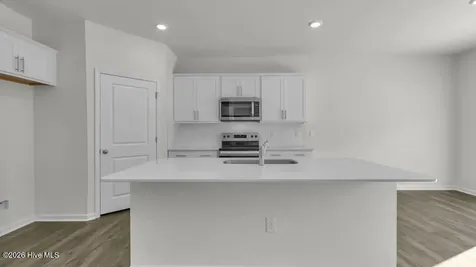 718 Lazy Elm Lane Aberdeen NC 28315