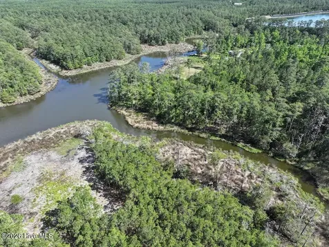 499 Tar Creek Road Oriental NC 28571