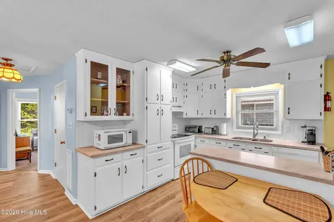 1670 Pony Farm Road Jacksonville NC 28540