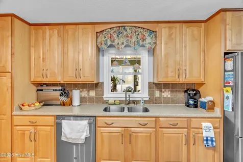 1670 Pony Farm Road Jacksonville NC 28540