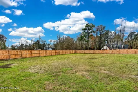 205 W Theriault Court Jacksonville NC 28540