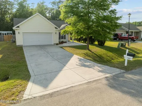 112 Hidden Hollow Drive Richlands NC 28574