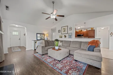 112 Hidden Hollow Drive Richlands NC 28574