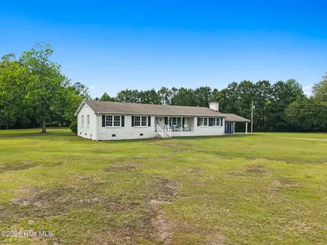 1039 Bay Road SW Shallotte NC 28470