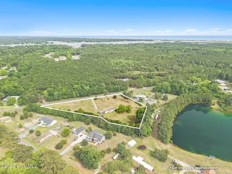 1039 Bay Road SW Shallotte NC 28470