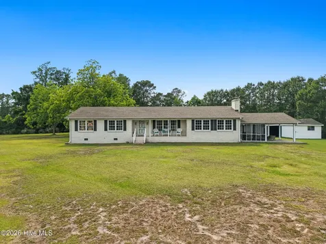 1039 Bay Road SW Shallotte NC 28470