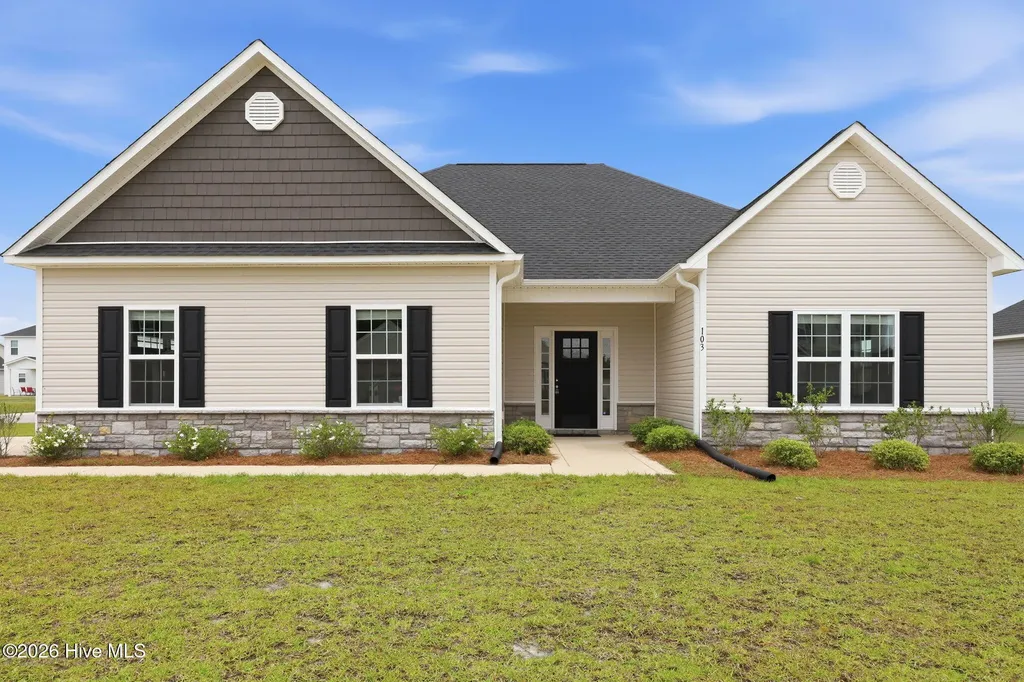 103 Jackson Heights Jacksonville NC 28546