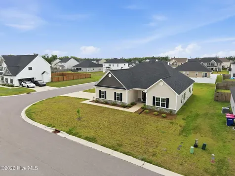 103 Jackson Heights Jacksonville NC 28546