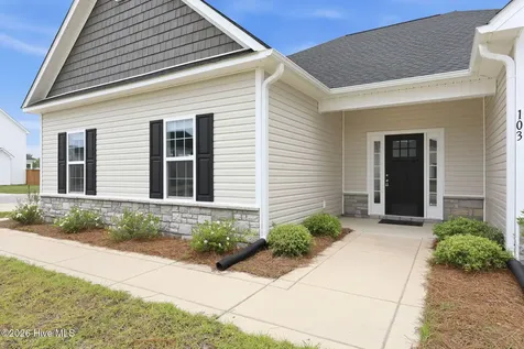 103 Jackson Heights Jacksonville NC 28546