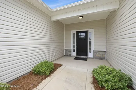 103 Jackson Heights Jacksonville NC 28546