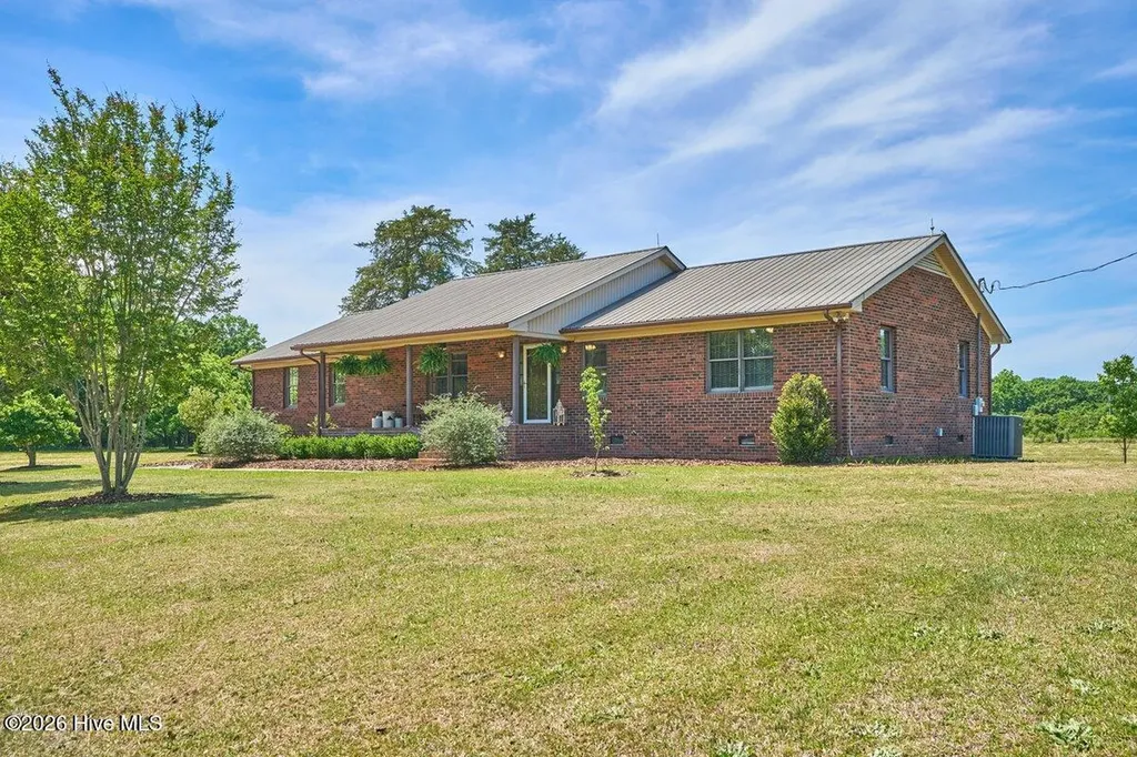216 Phillips Road Bennett NC 27208
