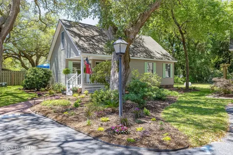 313 E Brown Street Southport NC 28461