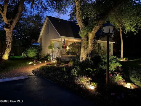 313 E Brown Street Southport NC 28461
