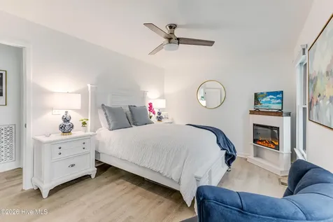 313 E Brown Street Southport NC 28461