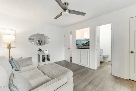 313 E Brown Street Southport NC 28461