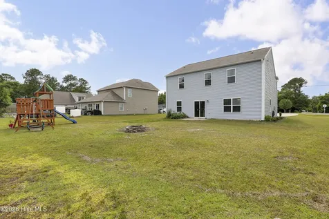 178 Everett Yopp Drive Sneads Ferry NC 28460